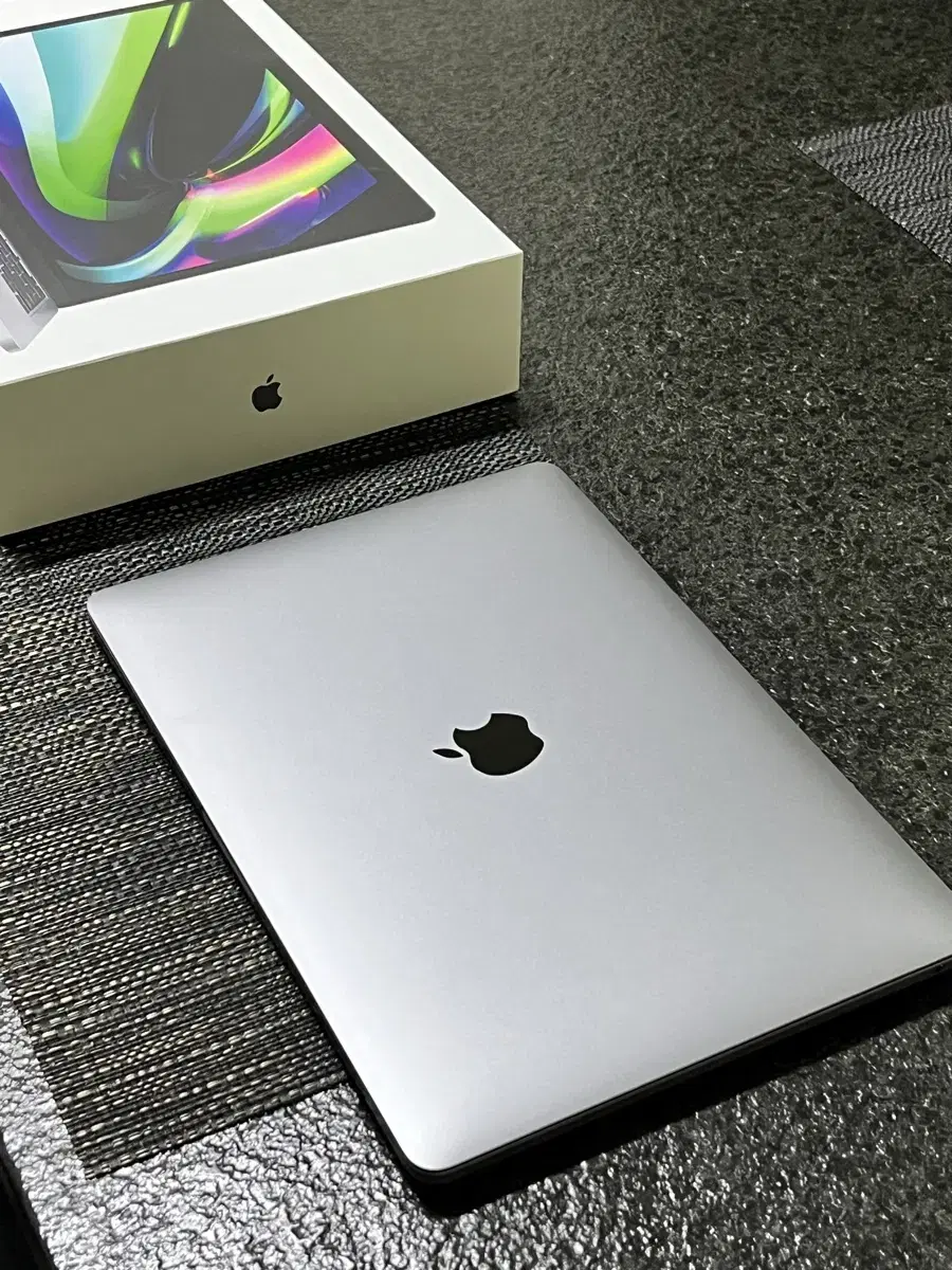 맥북 프로 Macbook Pro M1 13인치 램 16gb SSD 256